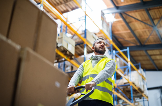 Managing a Multi-Generational Industrial Workforce in Los Angeles Onsite Personnel